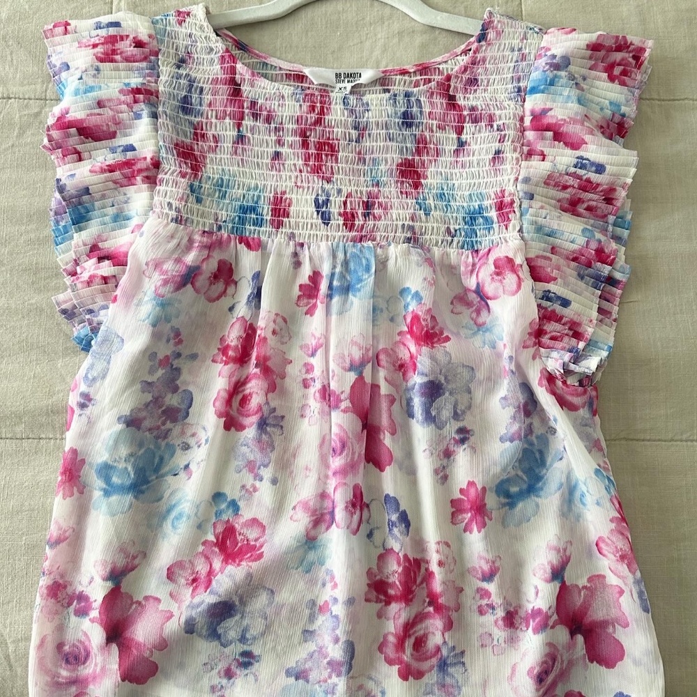 BB Dakota Floral Blouse